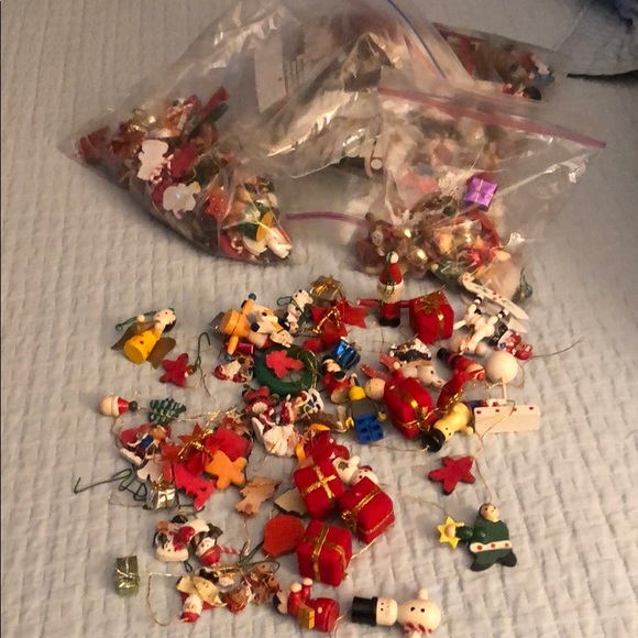 A variety of mini ornaments. - Picture 2 of 4